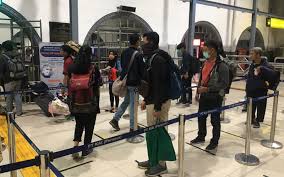 Antrean Rapid Test Di Stasiun Ka Padat Tak Cukup 3 Jam Sebelum Berangkat Ekonomi Bisnis Com
