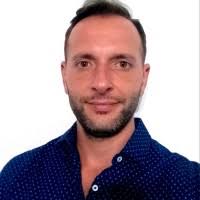 60+ perfiles de «Lic Daniel»