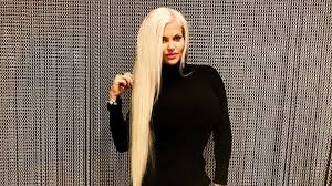 Browse 1,058 sophia vegas stock photos and images available, or start a new search to explore more stock. Sophia Vegas Hat Schwierigkeiten Beim Hochzeitskleid Kauf Promiflash De