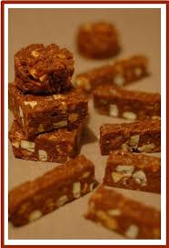 Encore Une Bouchee Caramels Choco Amandes Gourmandise Dessert Chocolat
