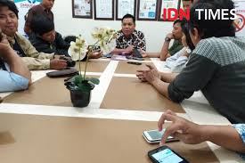 Sebut saja rumah mewah di taman palagan asri, hyarta residence, dan fasco mansion. Sopir Trans Jogja Ugal Ugalan Diduga Dipicu Masalah Head Time