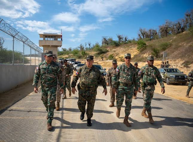 COMANDANTE GENERAL DEL EJÉRCITO REALIZA INTENSA SUPERVISIÓN OPERATIVA DE  TRES DÍAS EN LA FRONTERA TERRESTRE. El Comandante General del Ejército de  República Dominicana, Mayor General Jimmy Arias Grul