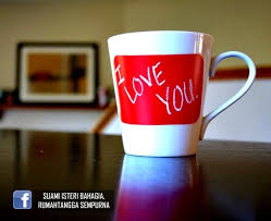 Bila nampak pasangan orang tua yang berpeganngan tangan, itu romantik. Kepada Para Suami Jom Romantik Seperti Rasulullah Think Tank