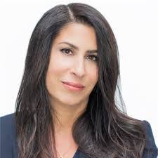 Lisa Raimondi's Instagram, Twitter & Facebook