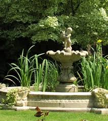 Over 2,000 water features, free simple contrasts spark garden interest: Garden Water Features Fountains Haddonstone Usa