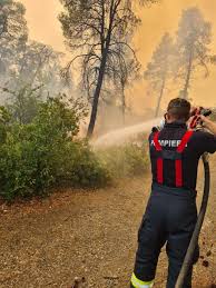 Jun 23, 2021 · pompierii din mureş intervin miercuri pentru stingerea unui incendiu care a izbucnit la un autobuz în oraşul târnăveni. Iche55v4usnidm