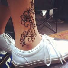 85 Easy And Simple Henna Designs Ideas That You Can Do By Yourself Henna Tattoo Designs Foot Henna Henna Designs Easy