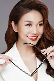 Siêu mẫu Thanh Hằng trở lại vedette sau thời gian vắng bóng