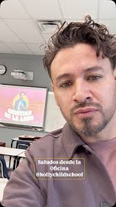 Saludos desde la oficina @hollychildschoollala