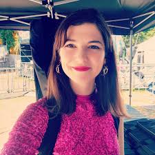 Had a lovely hot pink glittery week in Germany performing @kunstrasenbonn's  FolkPicknick, Ahrweiler and @horizonte_festival! Huge thanks to  @danielbongartmusic for making it happen, to @maxleobahr Ralf Rekert and  @michael_semmler_73 for learning my