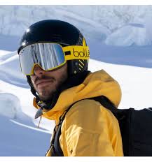 When a 100% polarized lens fully blocks all reflections caused by the sun on snow, the bollé 50% polarized film works like a moderately dense. Bolle Nevada Ski Mask Matte Yellow Line Black Chrome Alpinstore