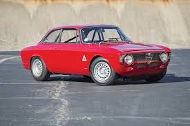 The paint jobs, available to only a few of the 500. Alfa Romeo Giulia Sprint Gta Stradale