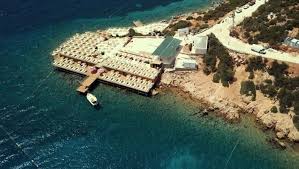 Otellerde tatil yapan turistler pandemi sonrasında tur teknelerine yöneldi. Turizm Bakanliginin Ilk Halk Plaji Bodrum Da Acildi Emlak Gundemi Emlak Bilgi Ve Haber Merkezi