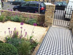 Small Front Garden Design In London With Victorian Tile Path Small Front Gardens Front Garden Design Front Garden Path