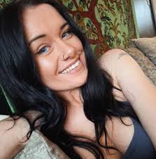 Hello Heaven, Hello. Live