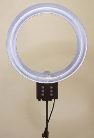 Review Stellar Lighting Diva Ring Light