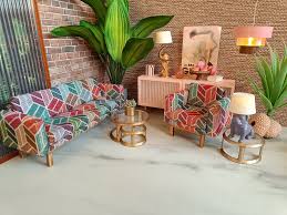 Hi all! I am Marloes, from the Netherlands and I am totally addicted to  making 1/12 mini's. Lighting and handmade sofa's