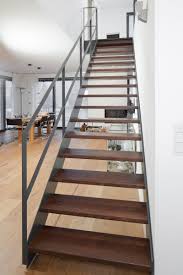 171212 081 1d101d23 Treppe Stahltreppen Stahlwangentreppe
