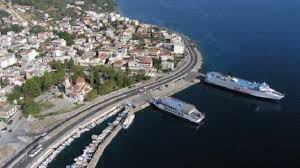 Στις 21 μαΐου η ορθόδοξη εκκλησία τιμά τη μνήμη του ρωμαίου αυτοκράτορα κωνσταντίνου α' του μεγάλου και της μητέρας του ελένης. Limani Agioy Kwnstantinoy Erga Epektashs