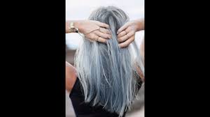 Passé un certain âge, les cheveux grisonnants coloration cheveux noire, pour qui? Cheveux Gris J Arrete De Colorer Mes Cheveux Youtube