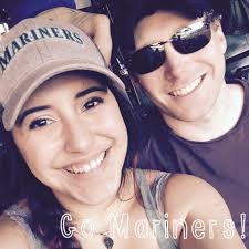 Lydia Galvan (@lydialenay)