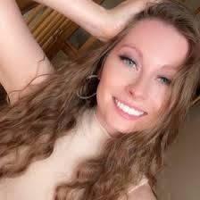 Abbey Simon (abbeyjane16)