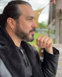 Rodney James (@therodneyjames) • Instagram photos and videos