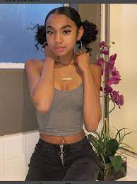 Wattpad Alatoire Ein Beispielloses Blasianisches Madchen Also Komm Und Lies Ihr Orhh Cute Curly Hairstyles Natural Hair Styles Curly Hair Styles Naturally