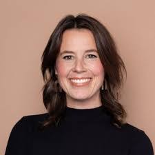 Tina Keenan's Instagram, Twitter & Facebook