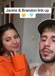 Jackie y Brandon se reencuentran en un drama viral