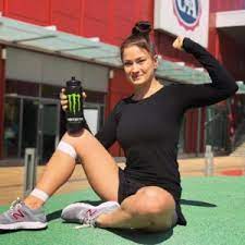 People born on october 15 fall under the zodiac sign of libra. Karolina Kowalkiewicz Bio 2021 Update Net Worth Ufc Career