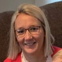 Stacy Mcdonnell's Instagram, Twitter & Facebook