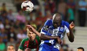 Danilo luís hélio pereira, better known as danilo is a portuguese football player who started his career in grupo desportivo estoril praia, playing as defensive midplayer in f.c.porto. Danilo Unterschreibt Bei Psg