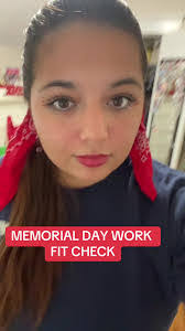 Hallie Torres's Instagram, Twitter & Facebook