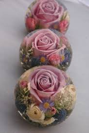 Owner and artist jill lee creates custom and unique floral pieces by preserving and casting floral blooms in resin. Flower Paperweights Made With Flowers Preserved From Your Bridal Flowers Diy Resin Crafts How To Preserve Flowers Resin Diy