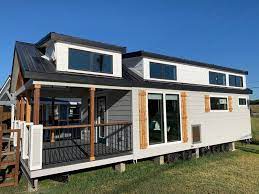 Spectacular Tiny Home With Walkin Closet Modern Tiny House Tiny House Cabin Tumbleweed Tiny Homes