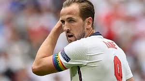 Отец встретился с дочкой наш общественный контроль. Euro 2020 Inclusion Is Bringing Lgbt Fans Back To Football Bbc News