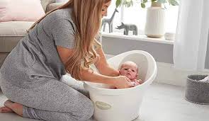 It has a soft mesh sling and a baby stopper insert for newborn. Best Baby Bathtubs And Bath Seats Uk 2021 Mumsnet