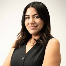 I'm beyond honoured to have won the Nujum Award for the month of January!  This recognition acknowledges exceptional performance and the embodiment of  haus & haus core values. Thank you haus &