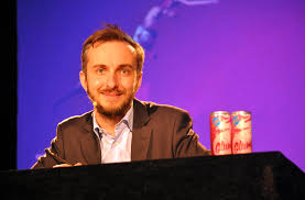 He enrolled to study history, sociology and theatre in cologne, but dropped out before long. Ich Hab Polizei Wikipedia