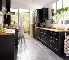 Cuisine Bistro Noir Vieilli La Cuisine Bistro Est Un Modele Vintage Dote D Un Charme Retro Original Son Amenagement Cuisine Cuisines Retro Cuisine Lapeyre