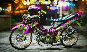 Hal ini membuat semakin banyak model sepeda motor yang dikembangkan di indonesia. Modifikasi Vega 2005 Enak