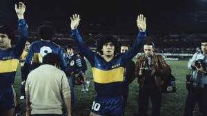 En el día de su fallecimiento, apagó completamente sus luces. Maradona The Making Of A Footballing Legend Goal Com