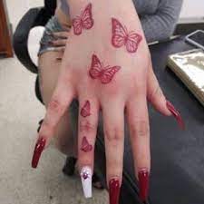Pin By Maiara Barreto On Tattoos Red Ink Tattoos Red Tattoos Hand And Finger Tattoos
