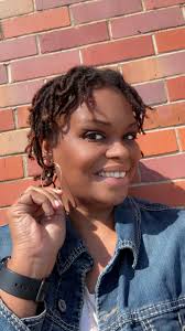 My live tonight maybe postponed. Bad storms moving in. May just wait till  tomorrow cause we always lose power @everyone @highlight