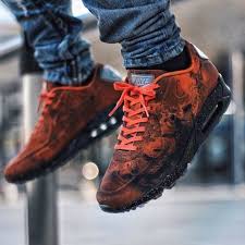 A on feet review of the air max 90 mars landing size 9 i think you can go up a half a size price $160 purchase at nike. Nike Shoes Nike Air Max 9 Mars Landing Orange Black 85 Mens Poshmark