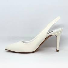 Chanel non troppo diverse dalle décolleté, le scarpe modello chanel si differenziano perché sono aperte dietro o davanti. Albano Sposa Chanel Art 4171 Maryella Calzature