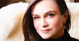 Female Founders: Kate Roberts of The Body Agency On The Five Things You  Need To Thrive and Succeed as a Woman Founder