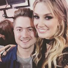 Paralyzed” virtual meet & greet ✍️