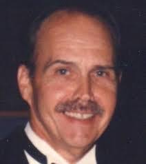 Andrew Tart's Instagram, Twitter & Facebook